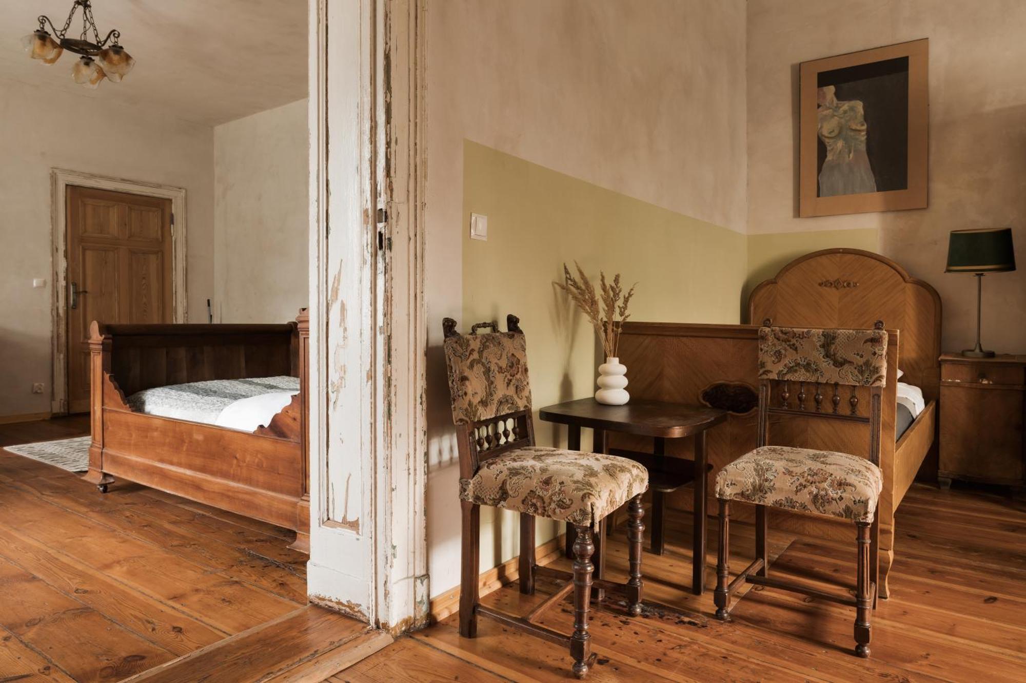 Palac Paprotno Karnice Exteriér fotografie